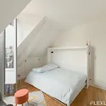 Studio Near The Louvre In The Historic Center Of Paris