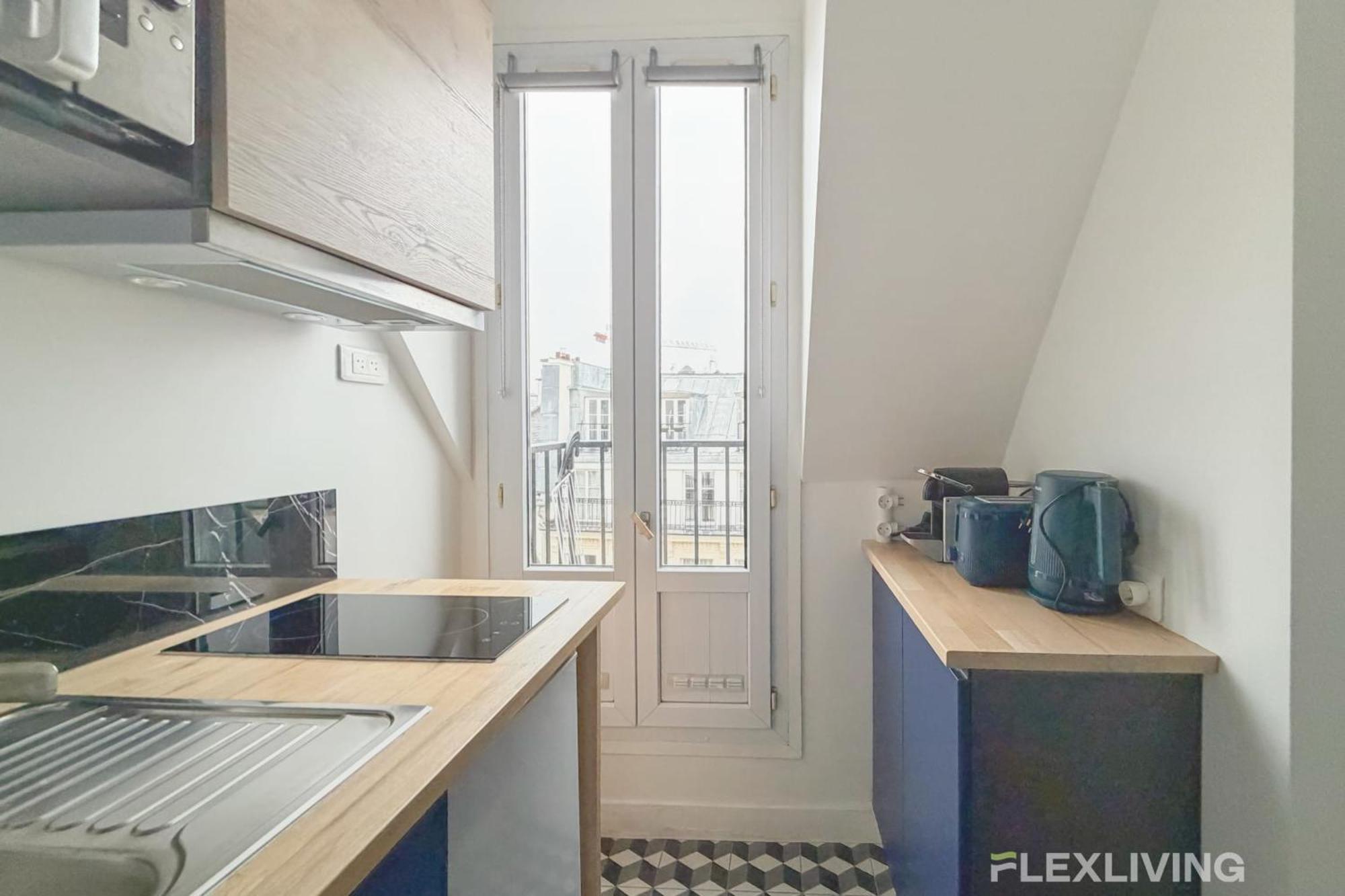 Apartment Near The Louvre In The Historic Center Of