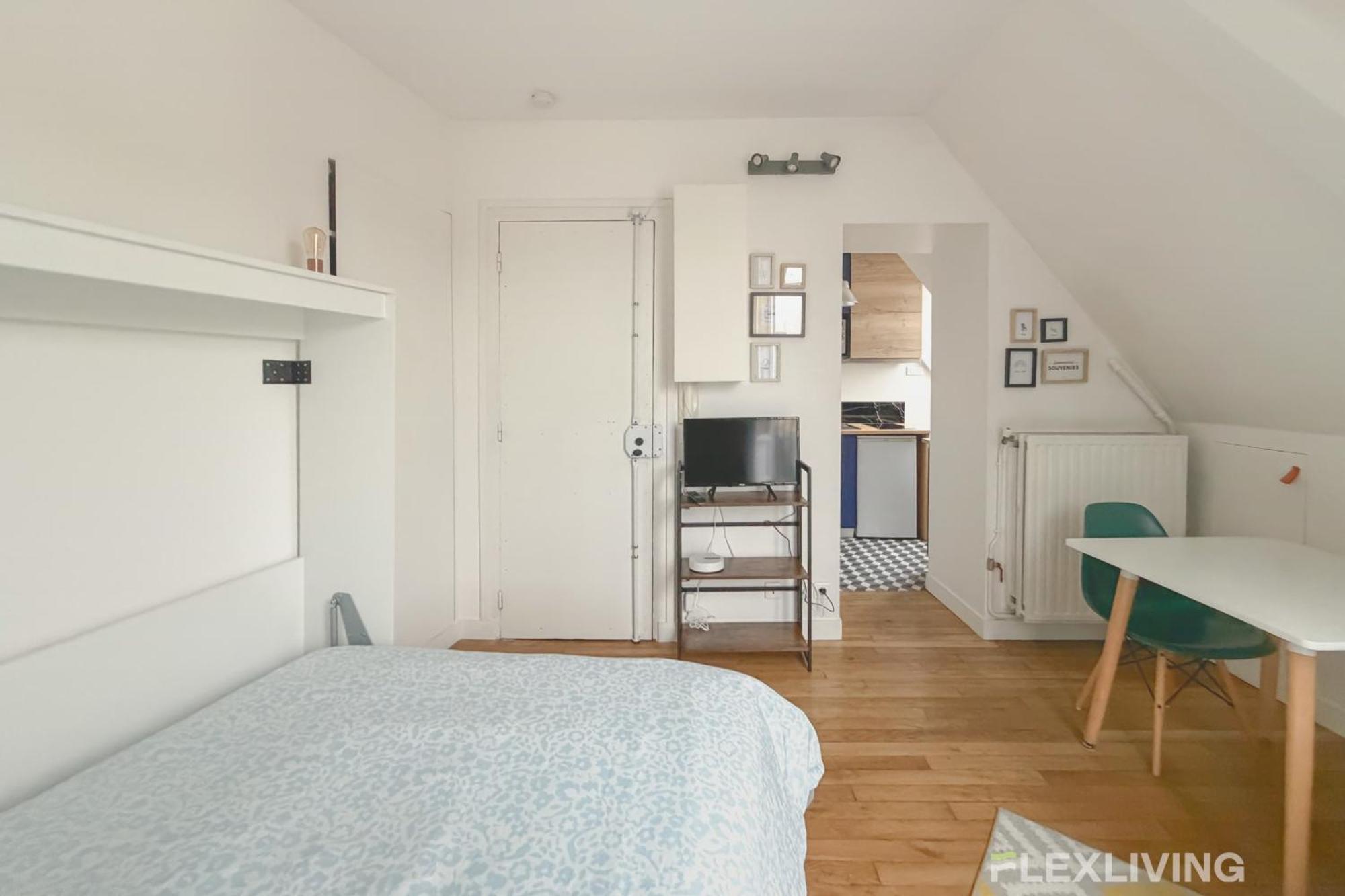 Appartamento Near The Louvre In The Historic Center Of Parigi